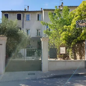 https://le-clos-marceau.fr-provencehotel.com