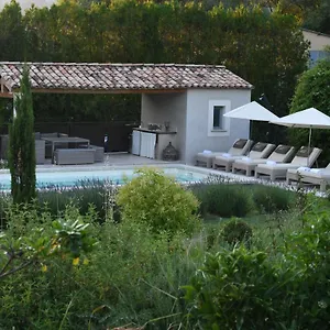 https://la-maison-de-becaras.fr-provencehotel.com